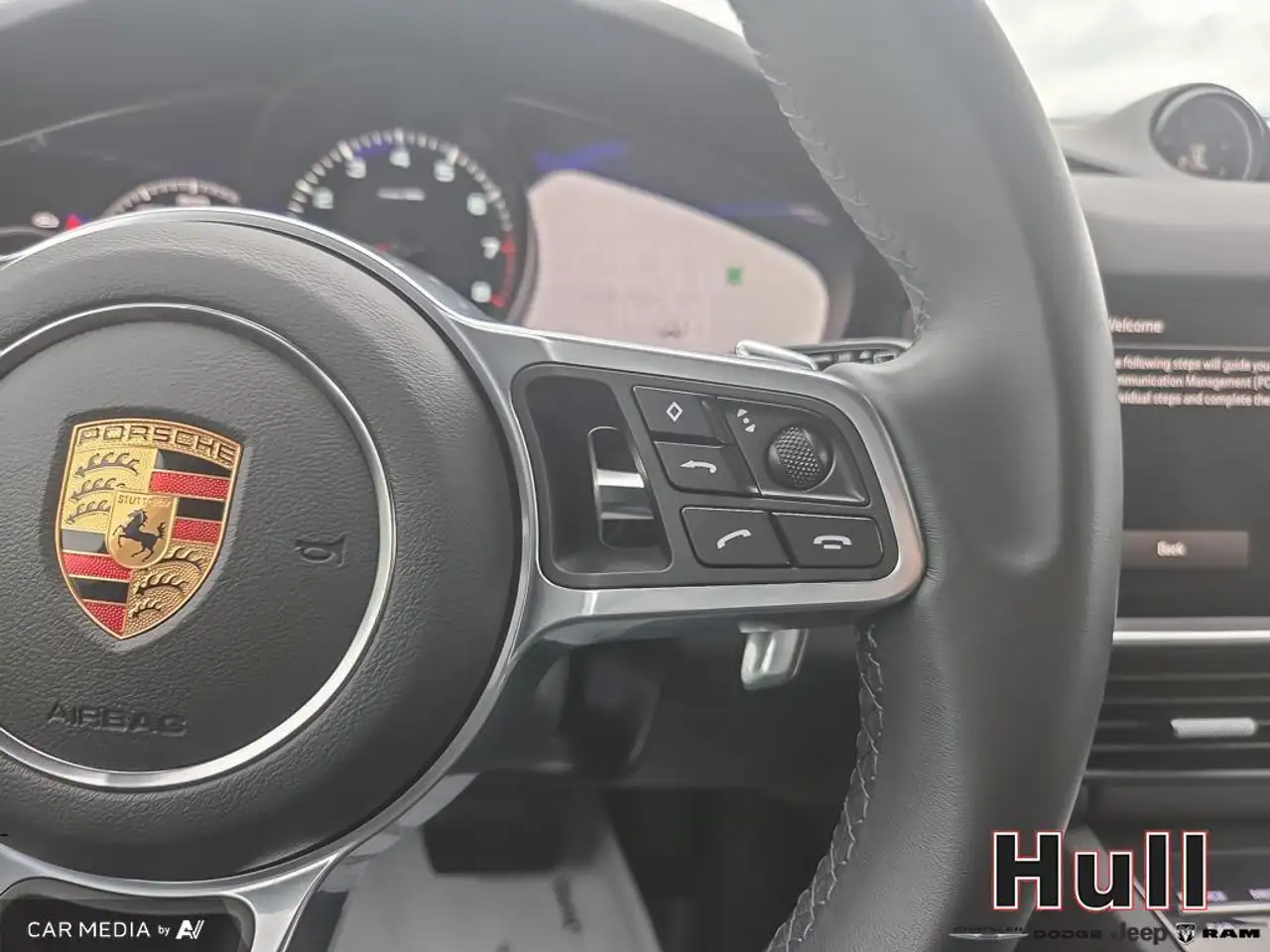 Porsche Cayenne - Image 16