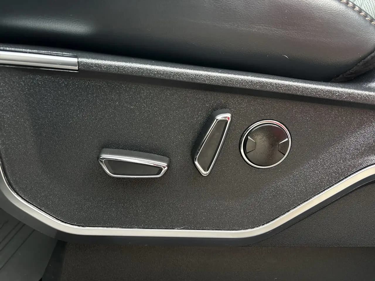 Ford F-150 - Image 20