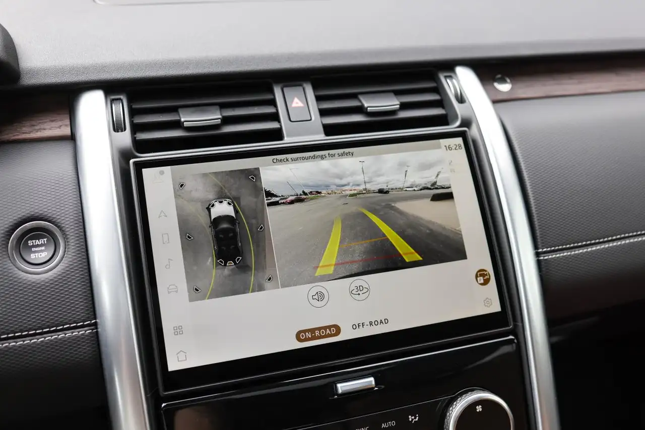 Land Rover Discovery - Image 31