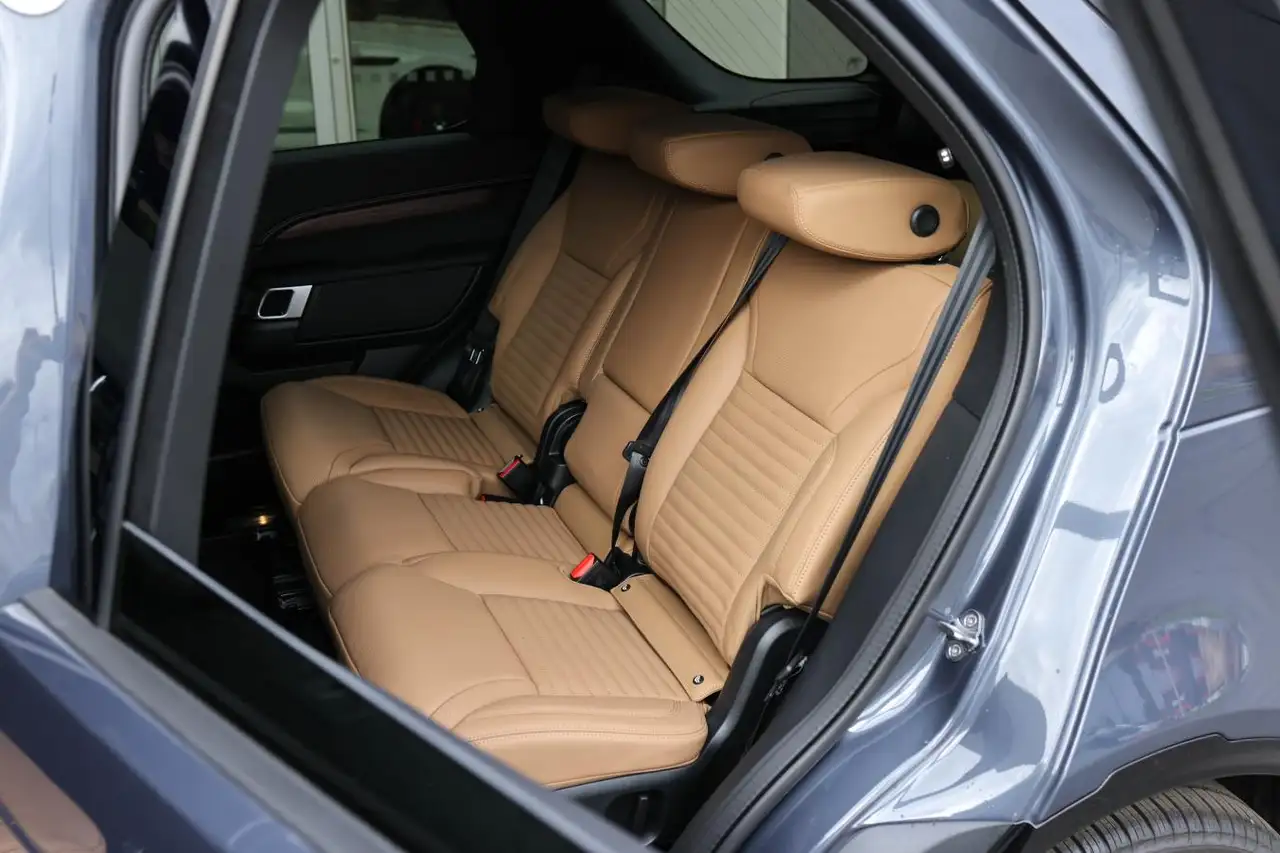 Land Rover Discovery - Image 41