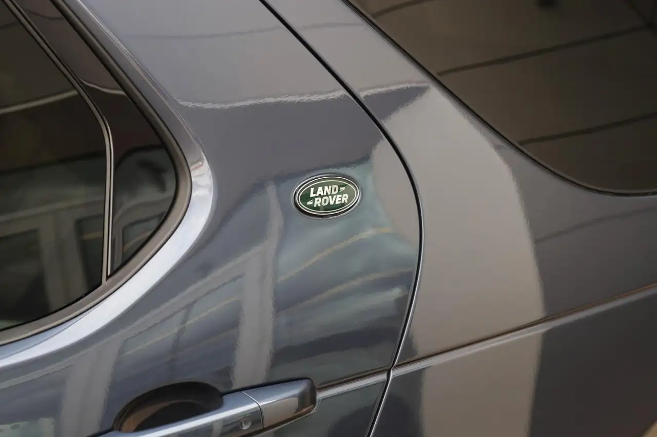 Land Rover Discovery - Image 14