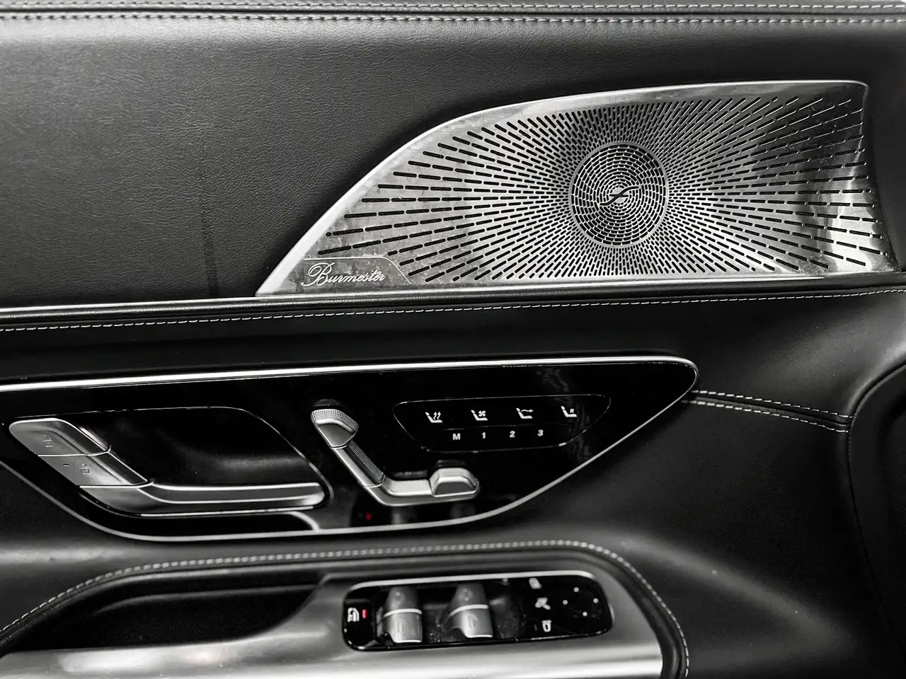 Mercedes-Benz SL - Image 15