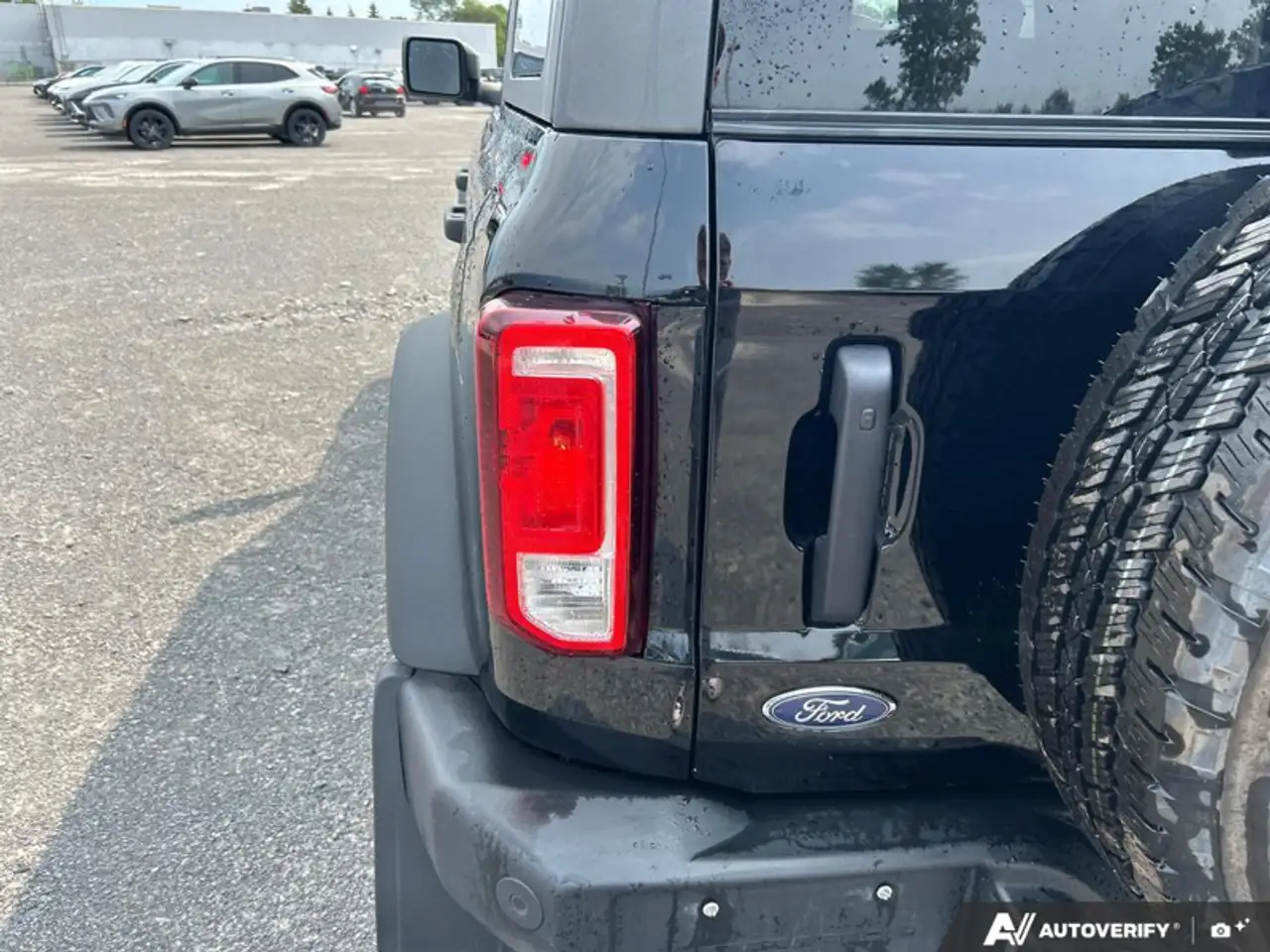 Ford Bronco - Image 14