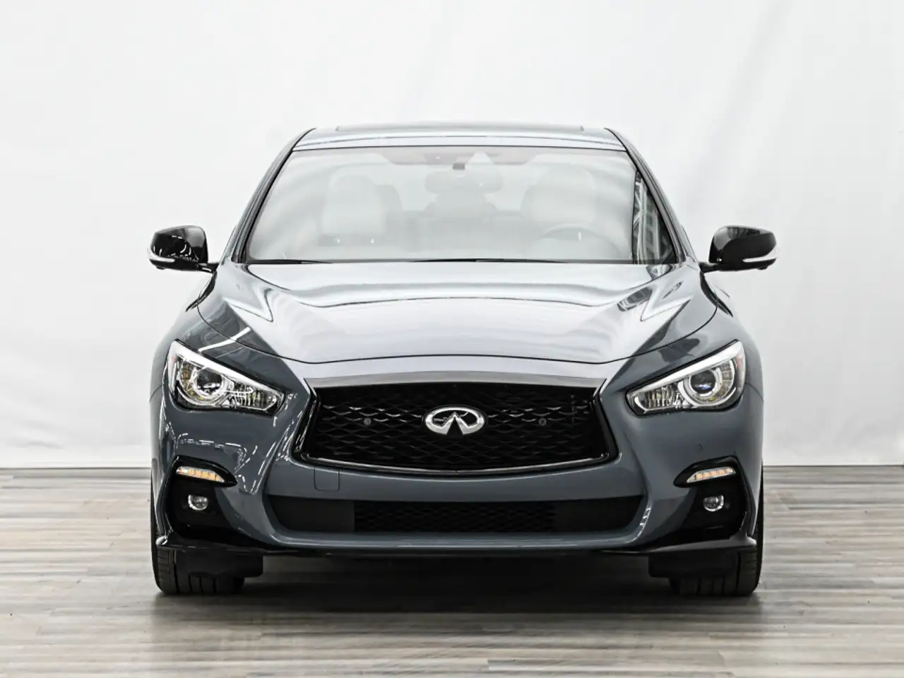 Infiniti Q50 - Image 2