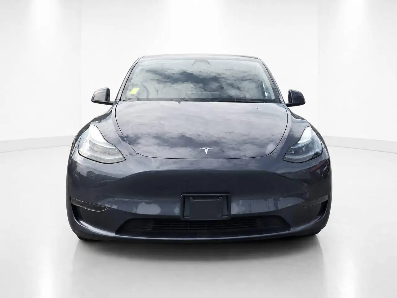 Tesla Model Y - Image 12