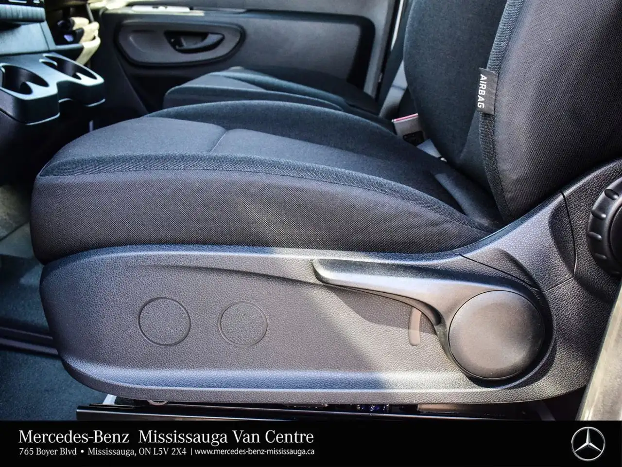 Mercedes-Benz Sprinter - Image 15
