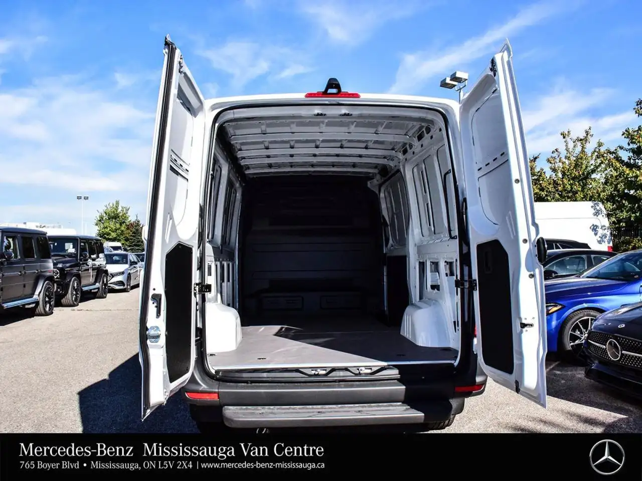 Mercedes-Benz Sprinter - Image 26