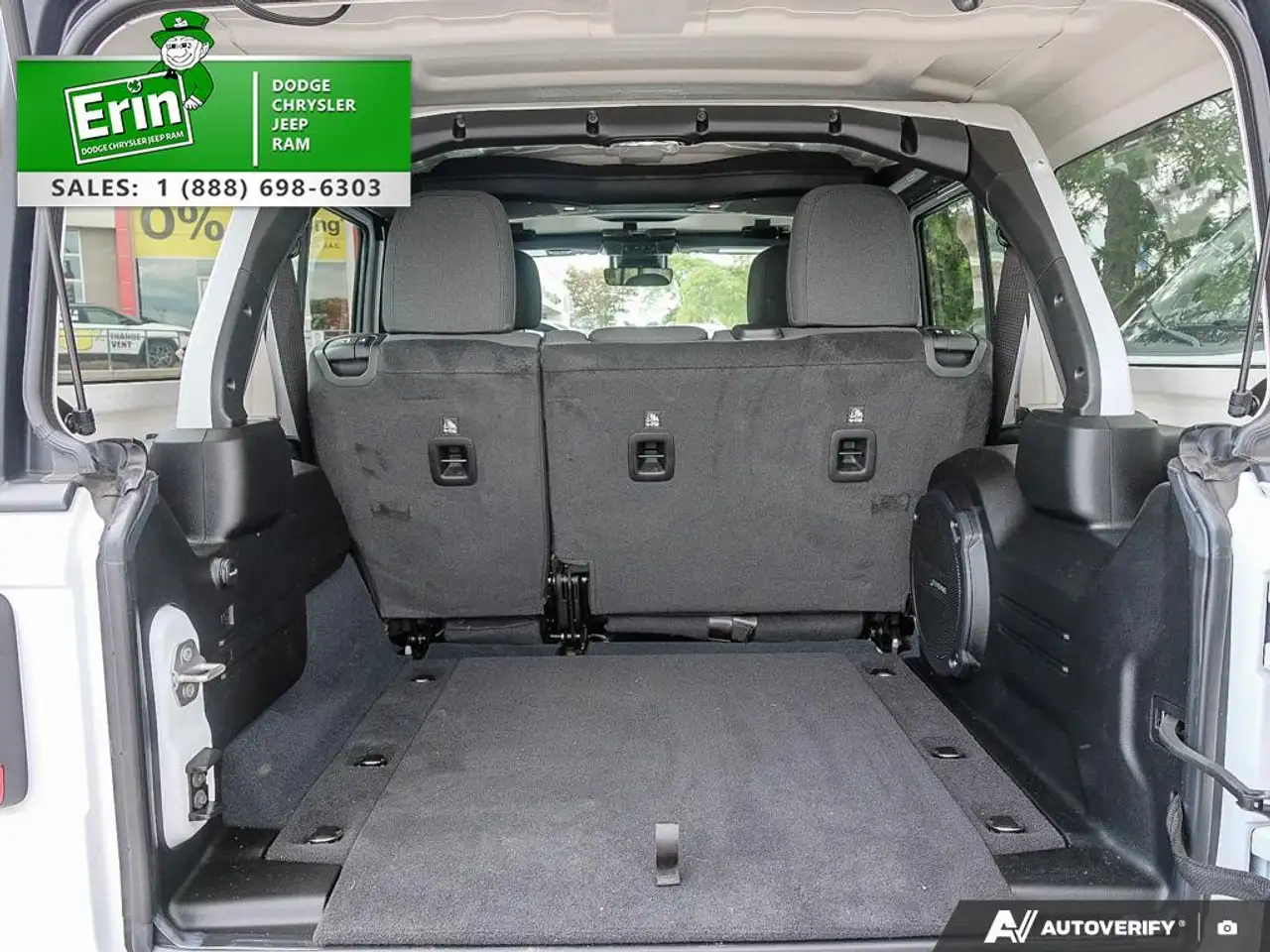 Jeep Wrangler - Image 11