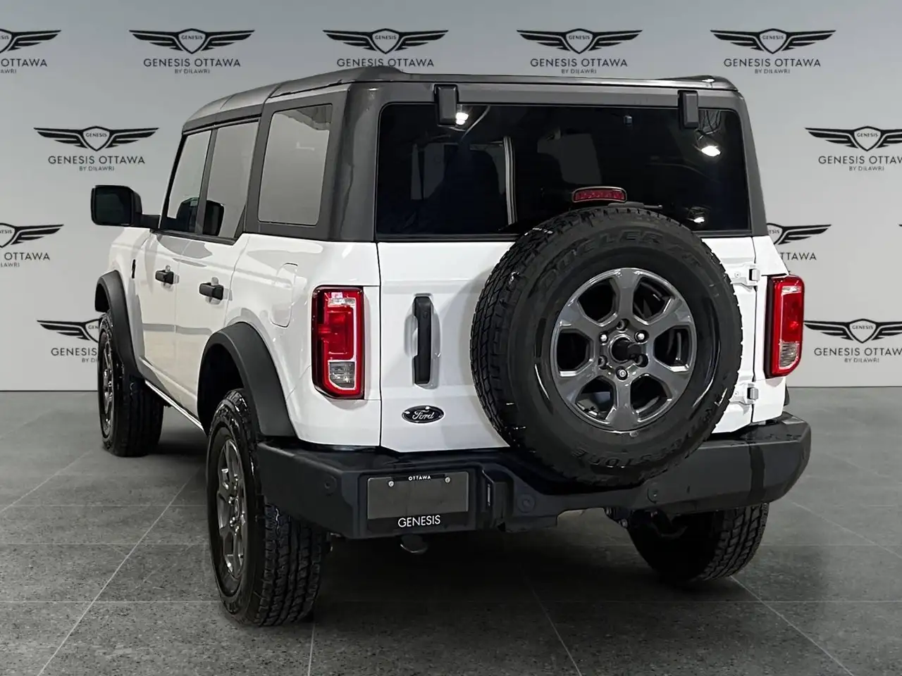 Ford Bronco - Image 3