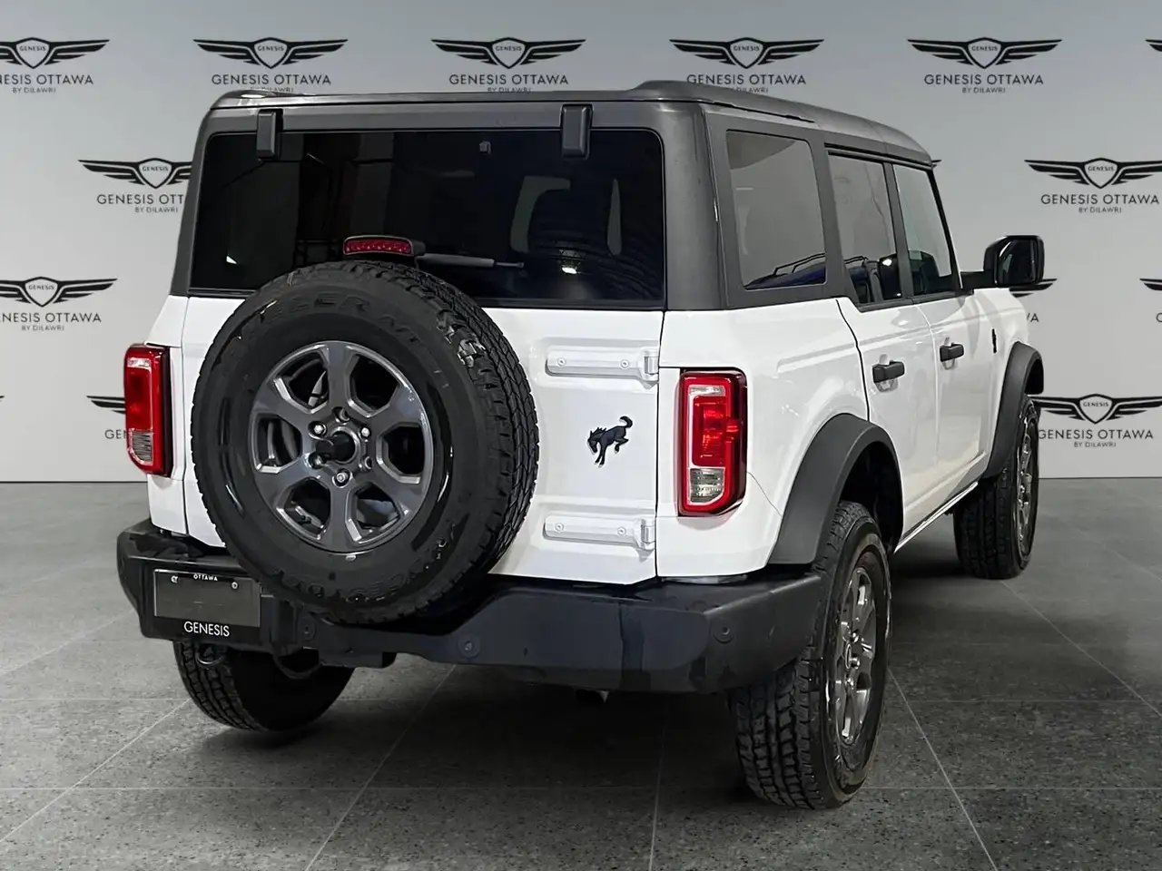 Ford Bronco - Image 5