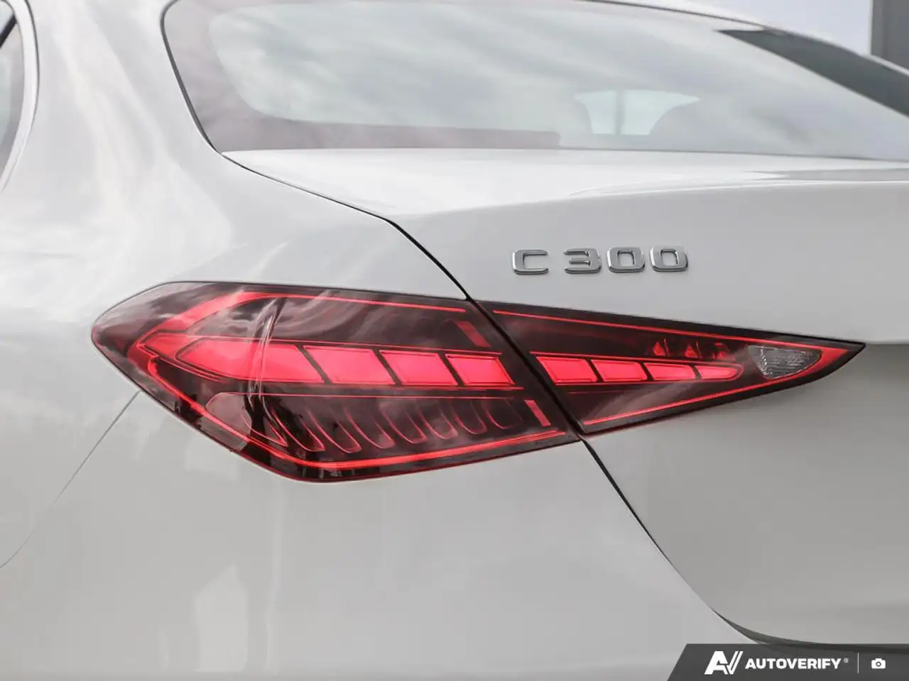Mercedes-Benz C-Class - Image 11