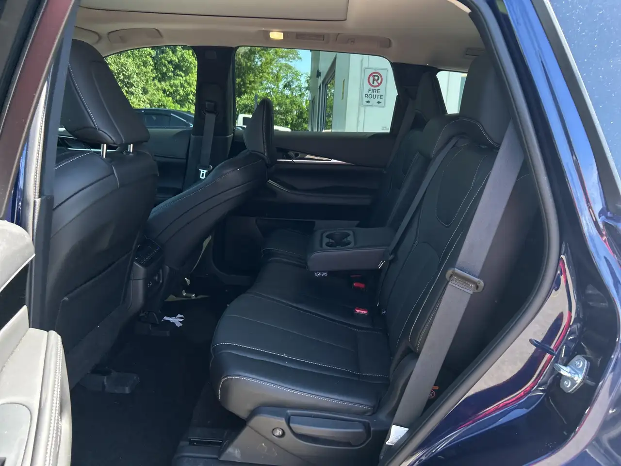 Infiniti QX60 - Image 10