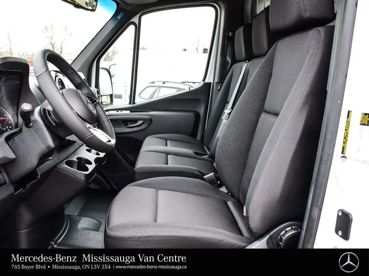 Mercedes-Benz Sprinter - Image 10