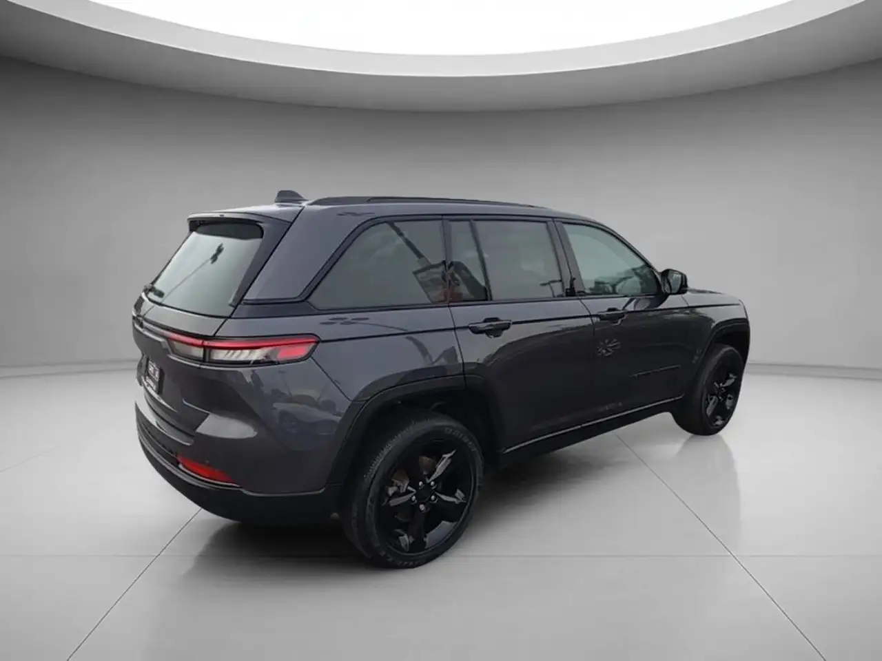 Jeep Grand Cherokee - Image 6