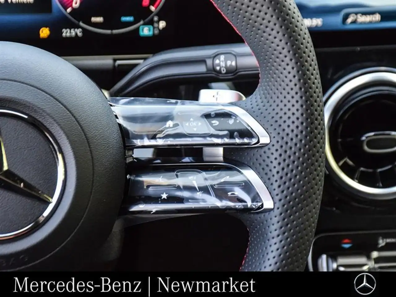 Mercedes-Benz GLA - Image 13