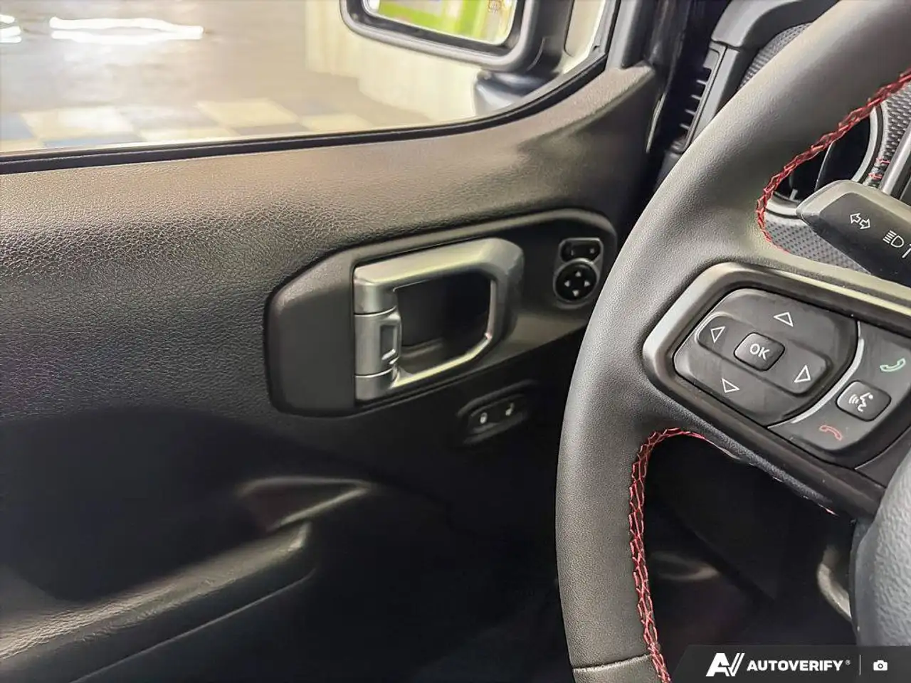 Jeep Wrangler - Image 17