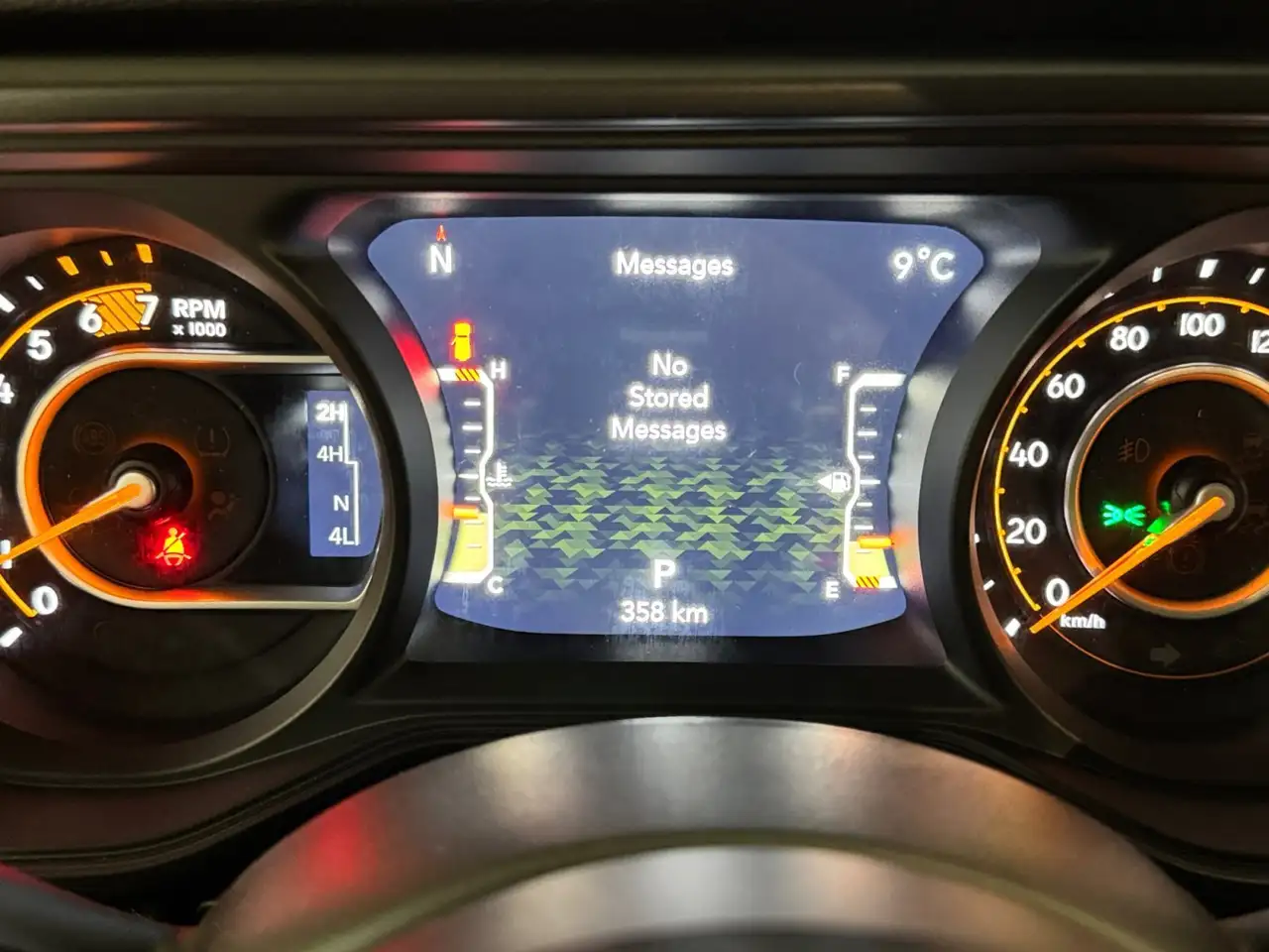 Jeep Wrangler - Image 12