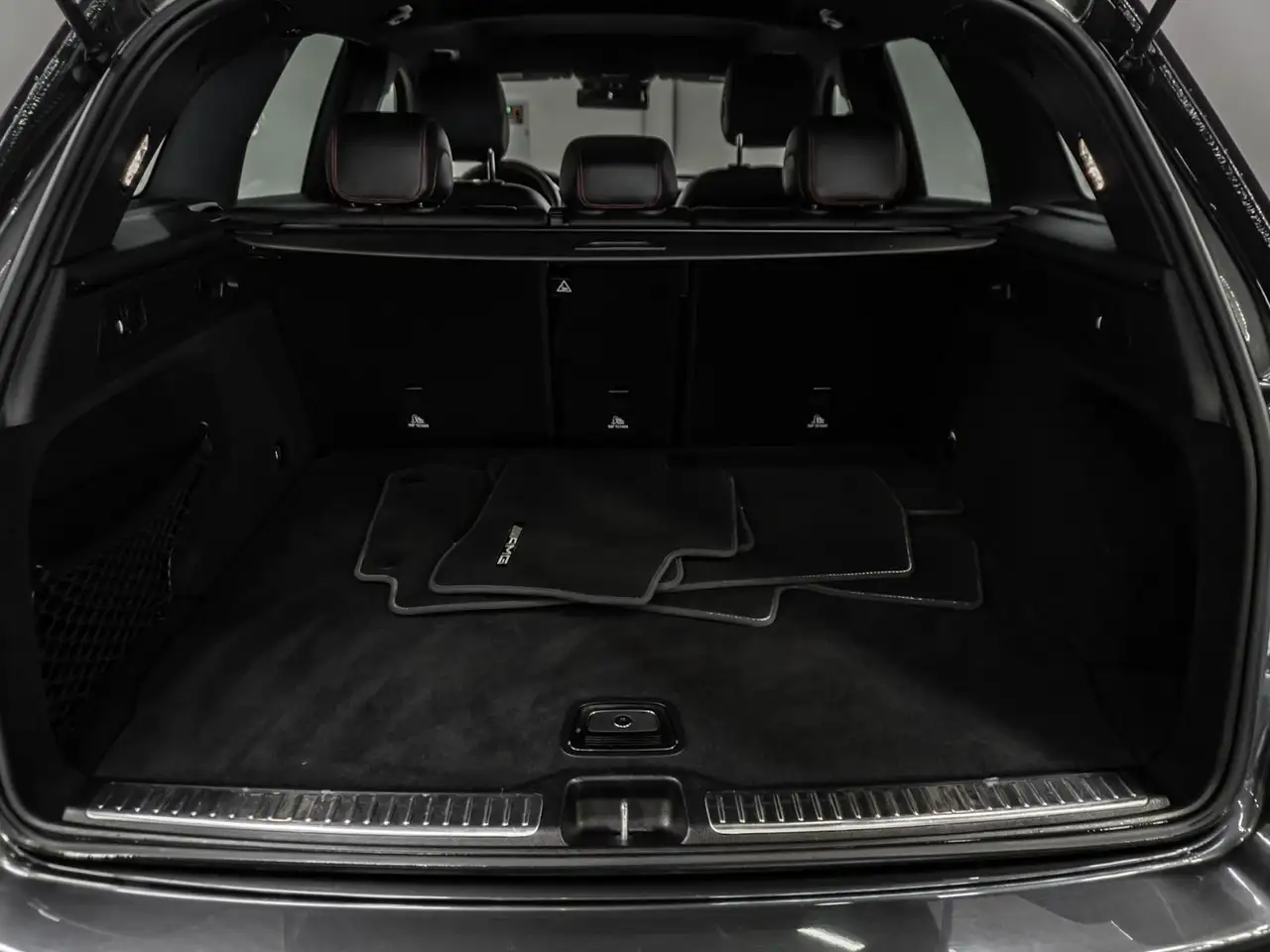 Mercedes-Benz GLC - Image 32