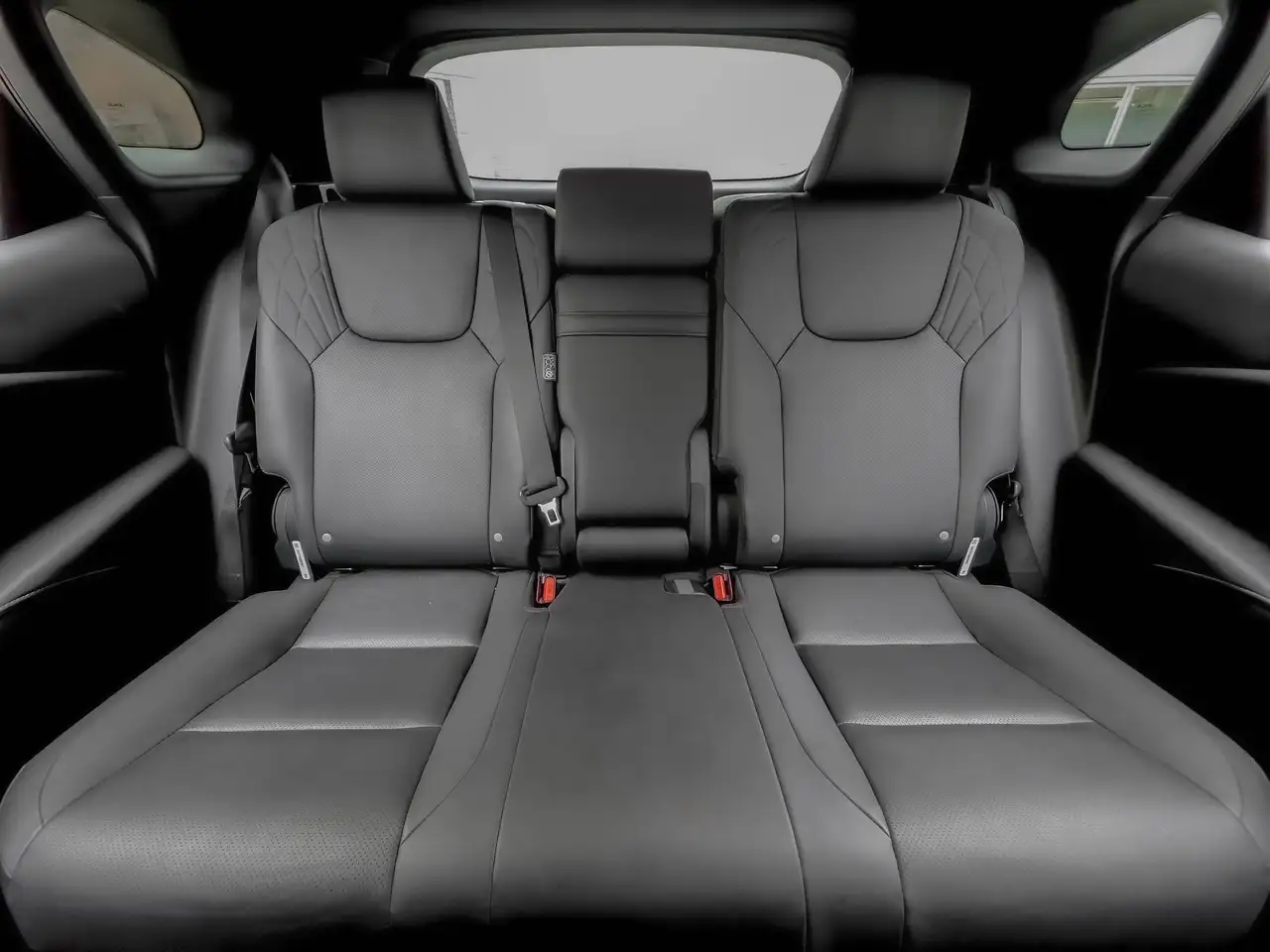 Lexus RX - Image 11