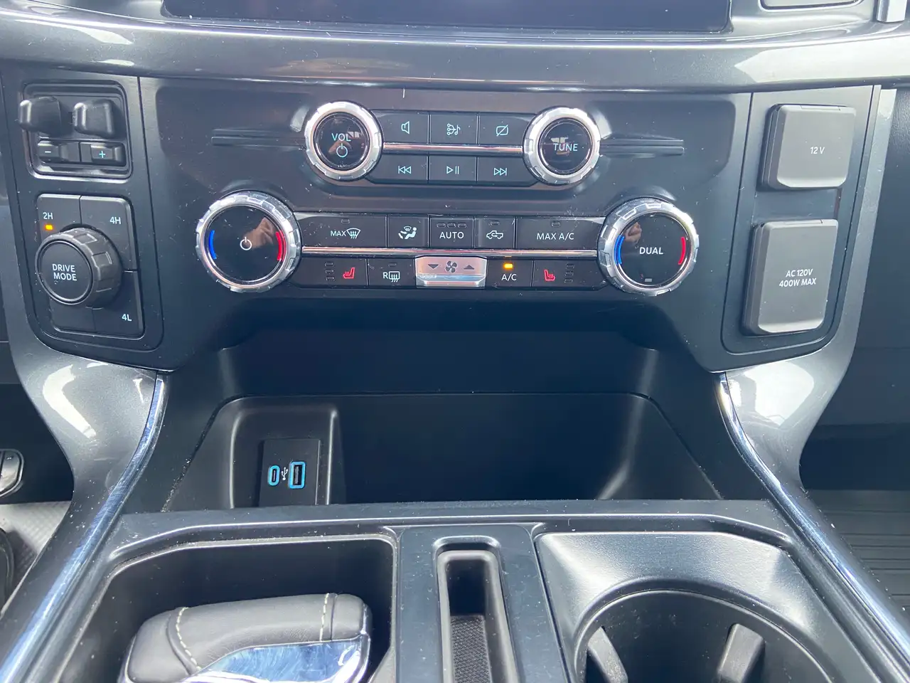 Ford F-150 - Image 24