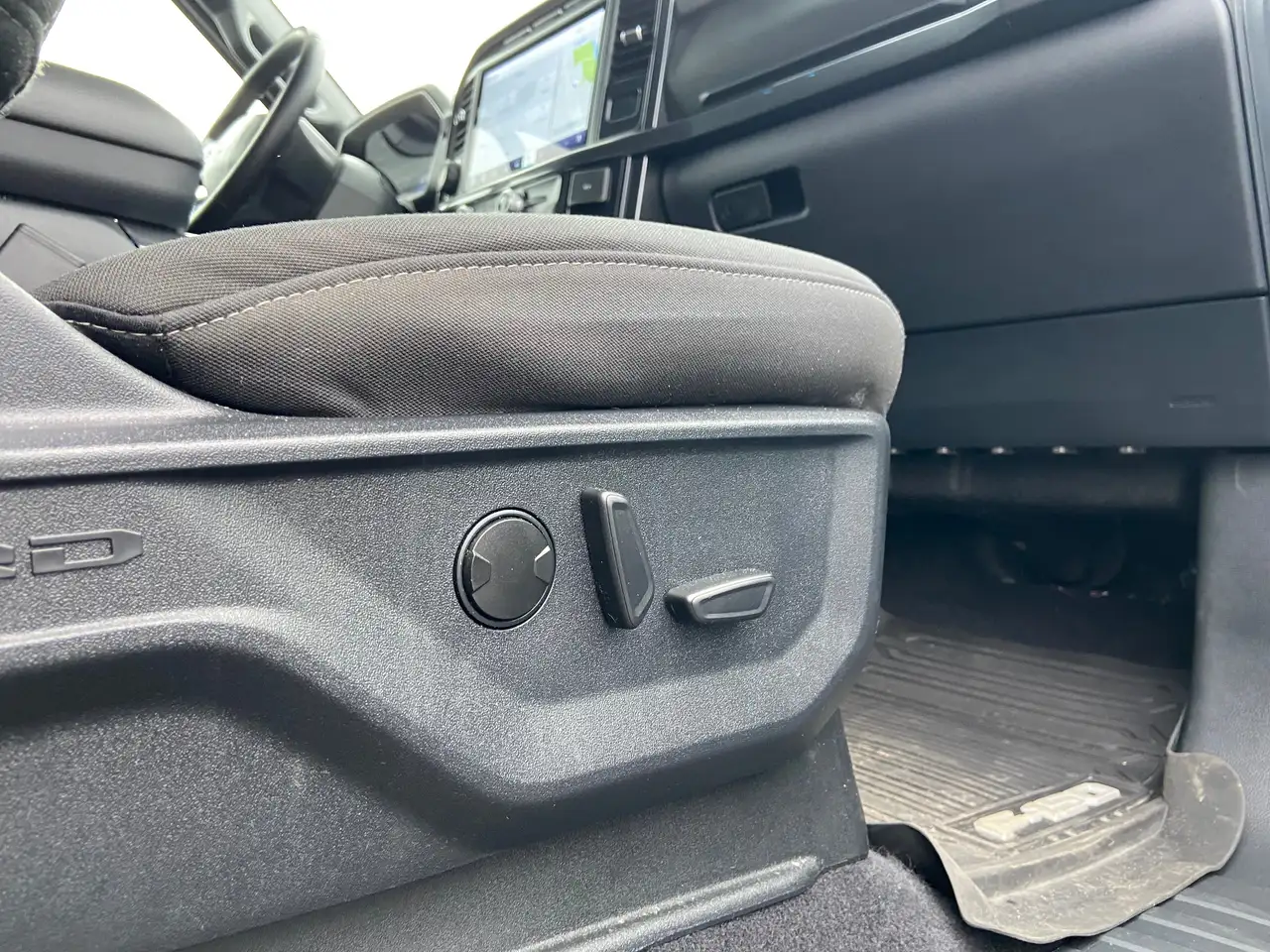 Ford F-150 - Image 17