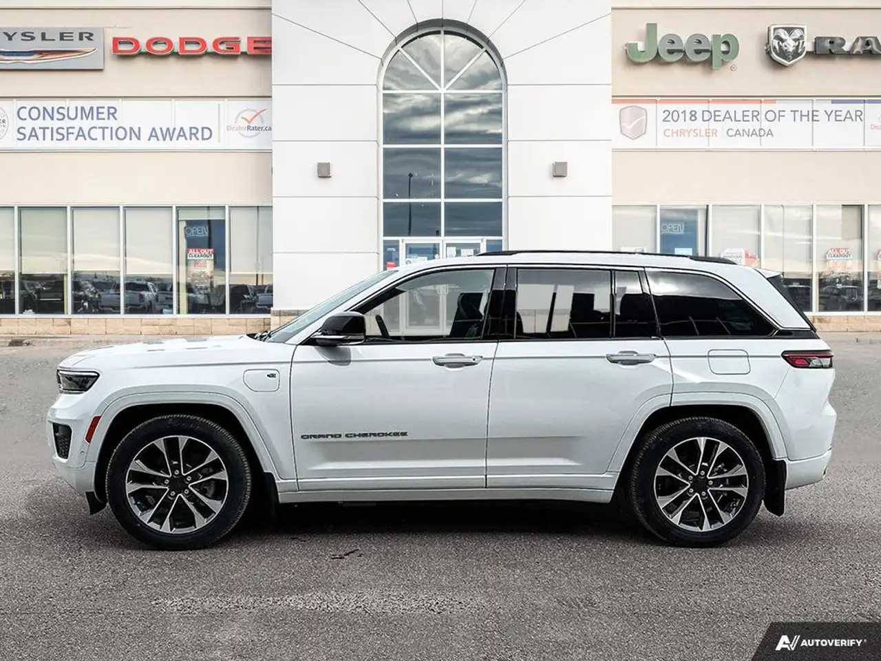 Jeep Grand Cherokee - Image 3