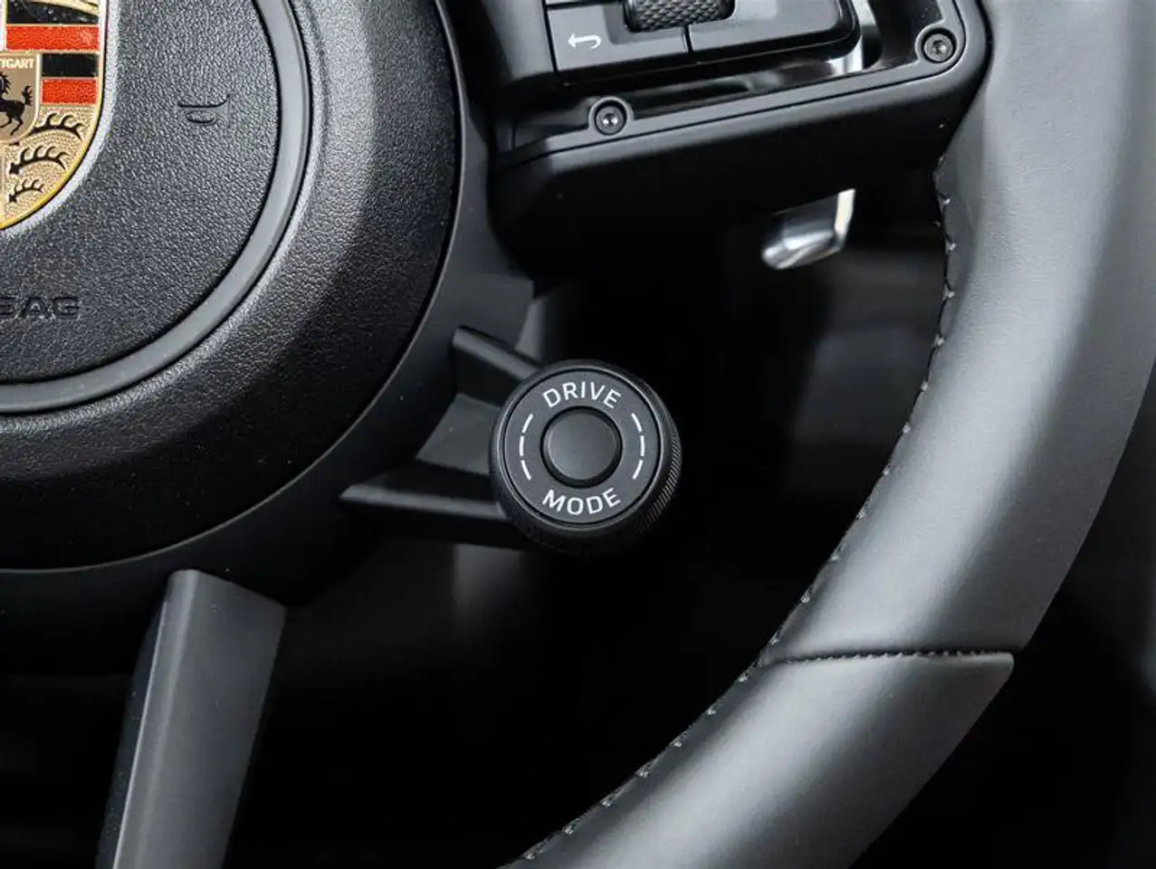 Porsche Macan - Image 13