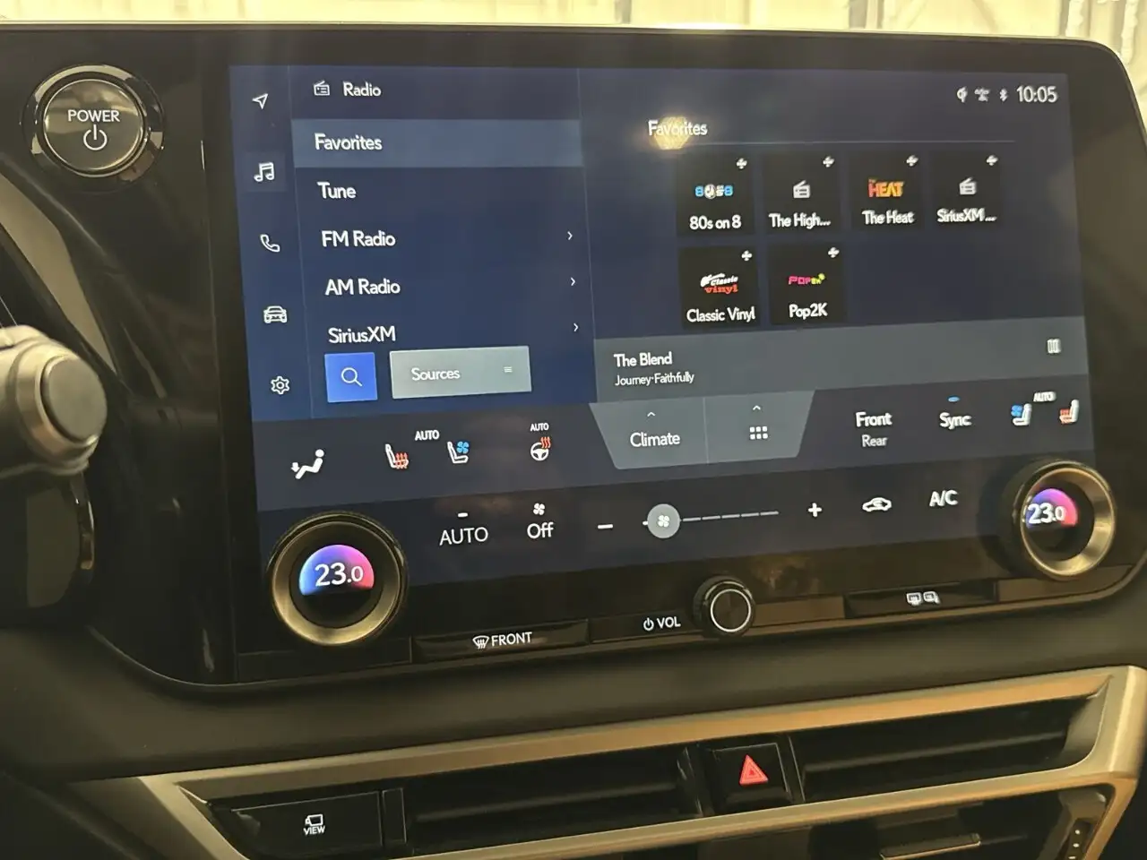 Lexus RX - Image 16