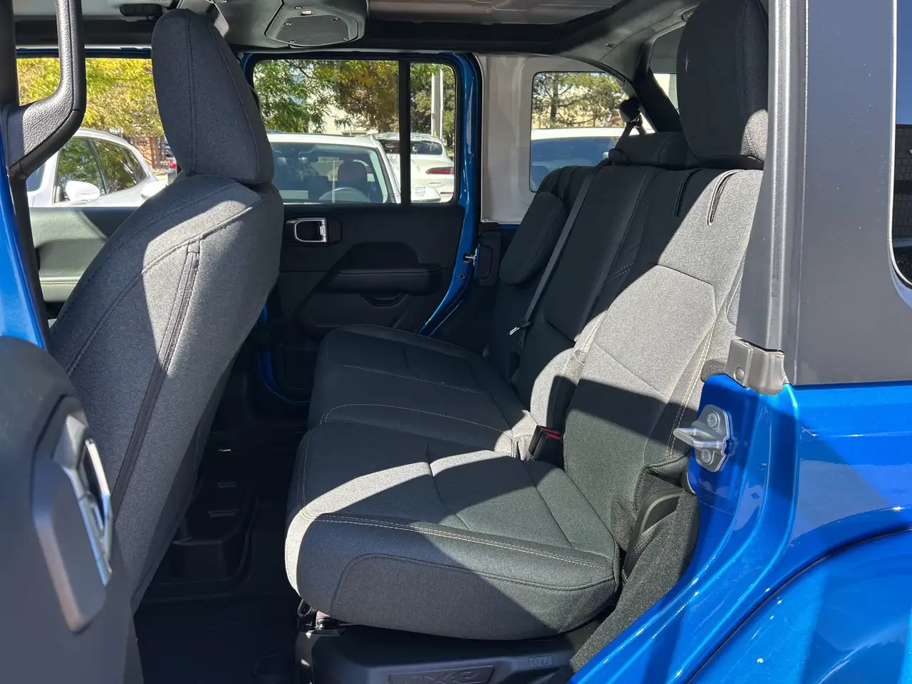Jeep Wrangler - Image 9