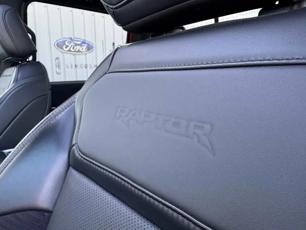 Ford F-150 - Image 36