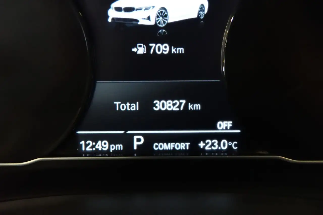 BMW 3 Series - Image 20