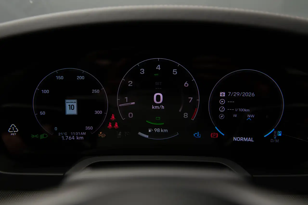 Porsche 911 - Image 27