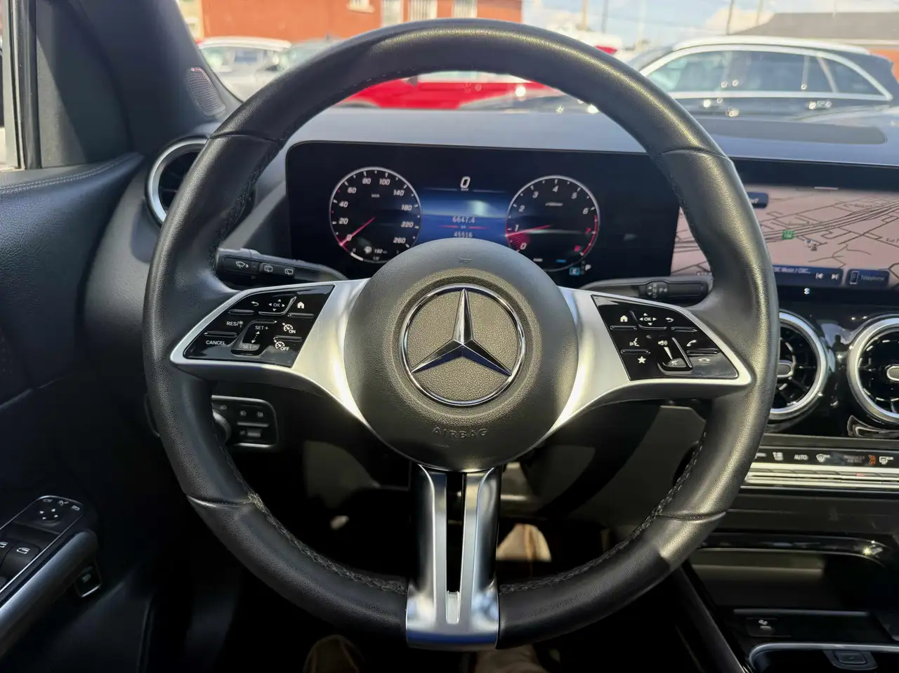 Mercedes-Benz GLA - Image 28