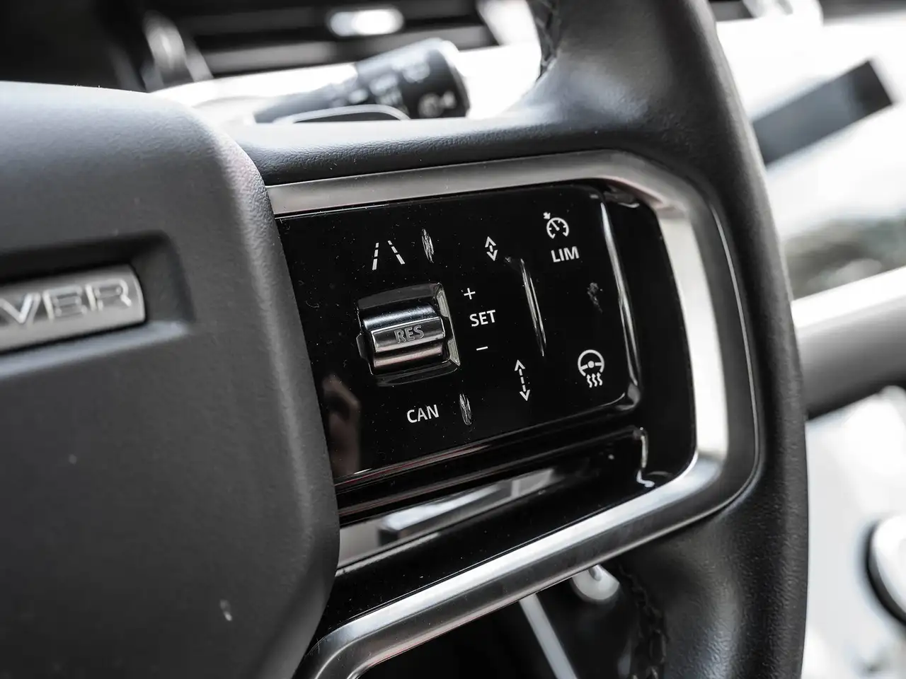 Land Rover Range Rover Evoque - Image 13