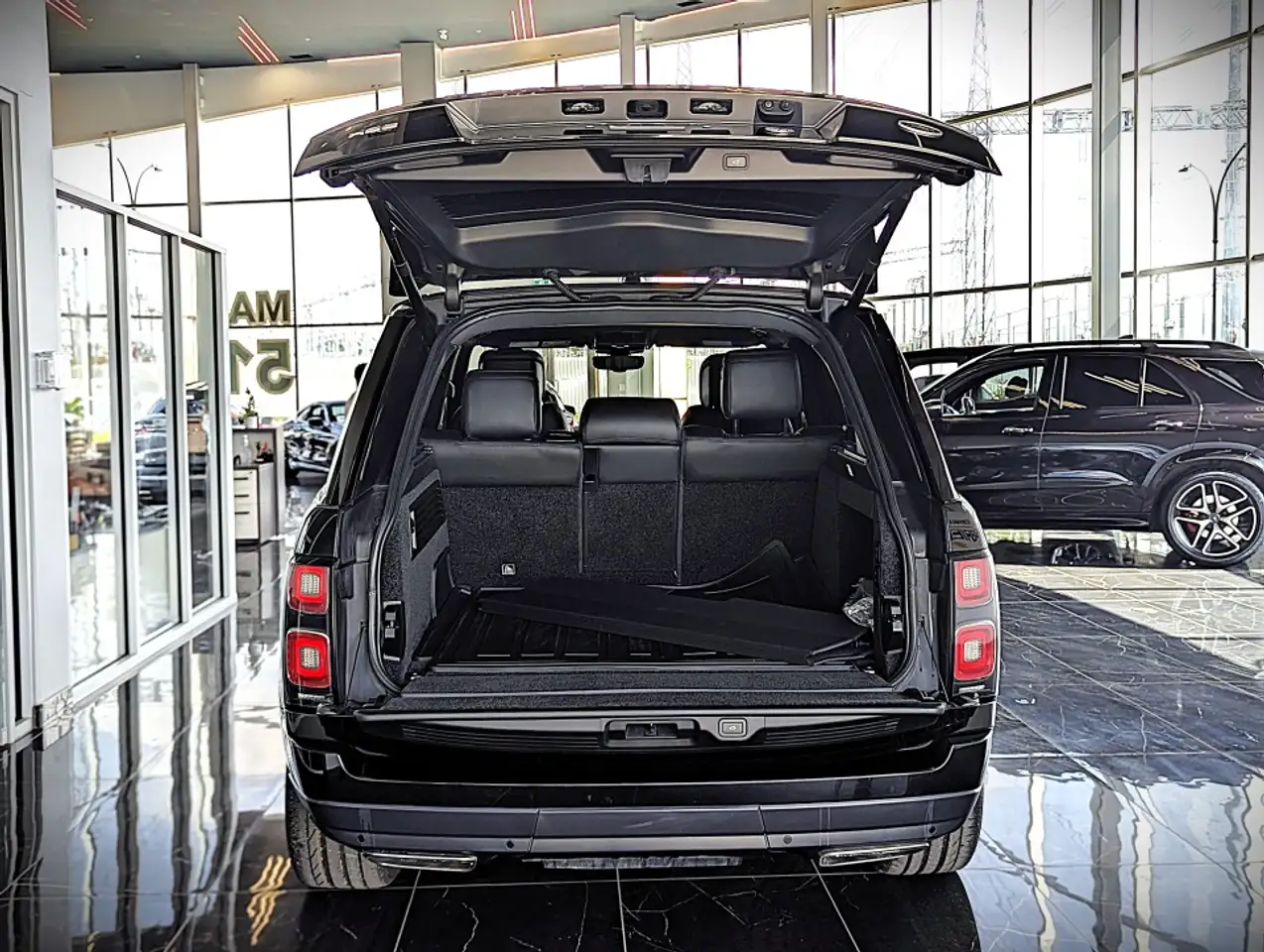 Land Rover Range Rover - Image 7