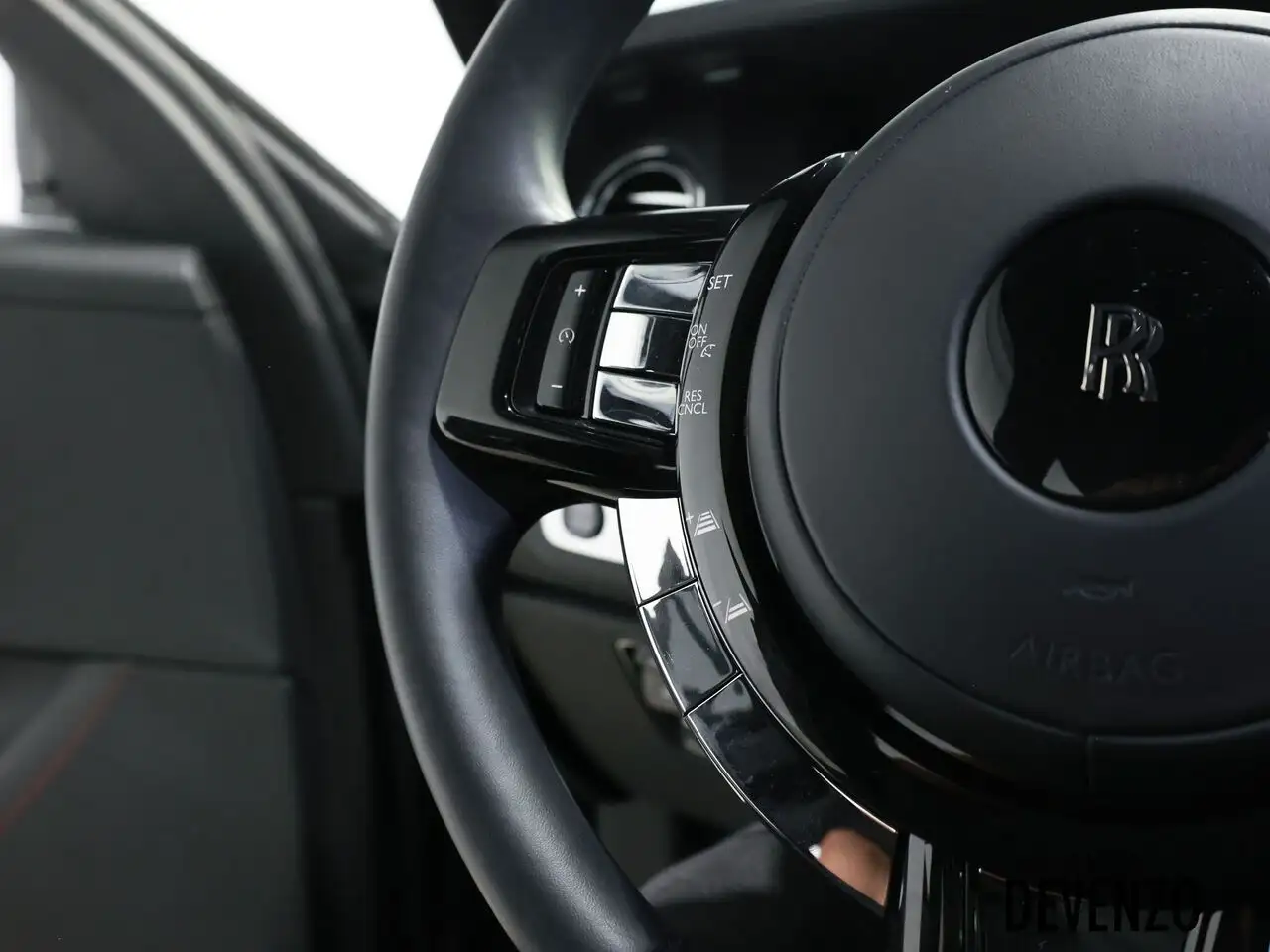 Rolls-Royce Cullinan - Image 14