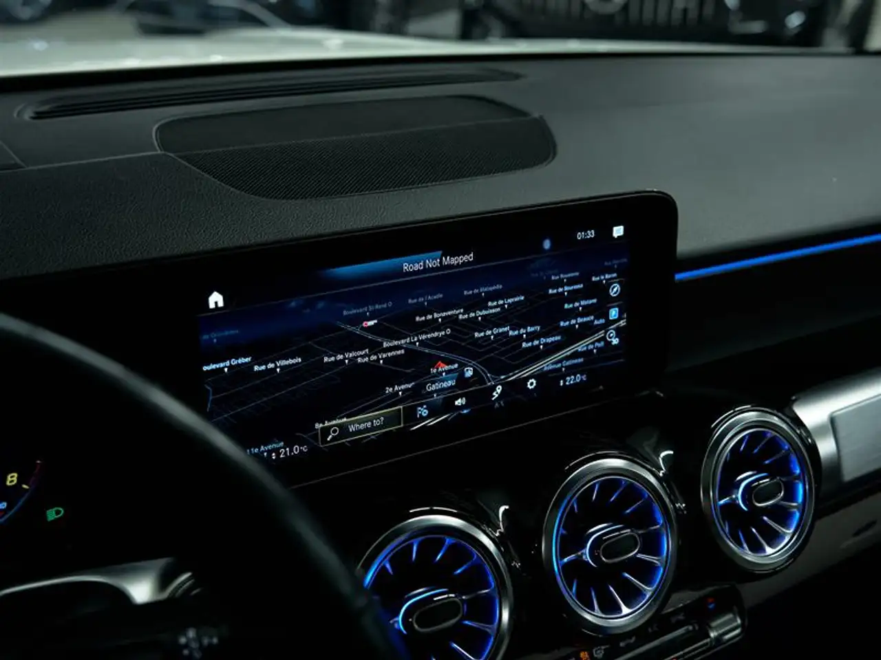 Mercedes-Benz GLB - Image 29
