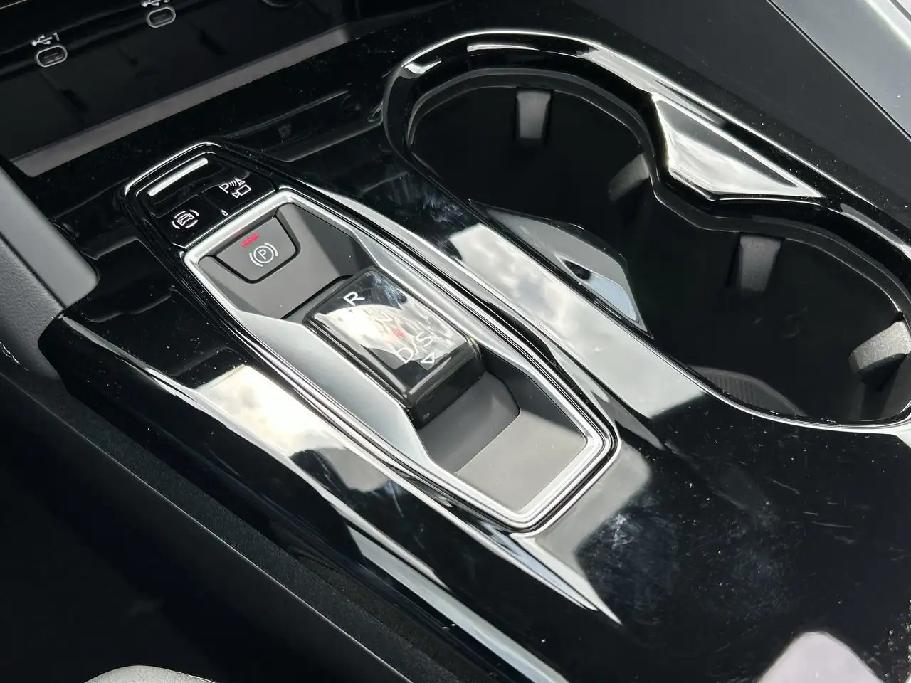 Audi Q5 - Image 28