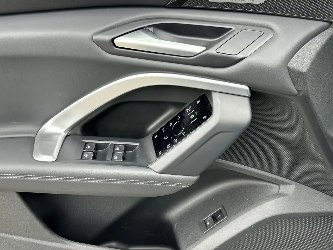 Audi Q5 - Image 21