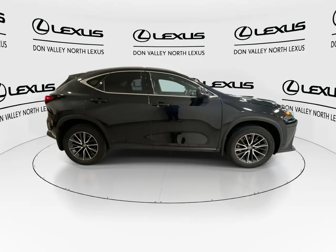 Lexus NX - Image 9