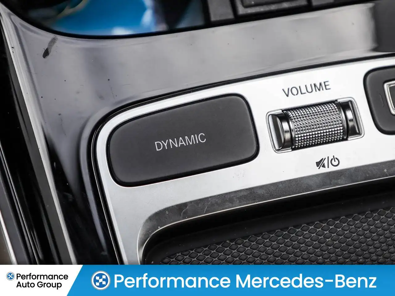 Mercedes-Benz GLA - Image 24