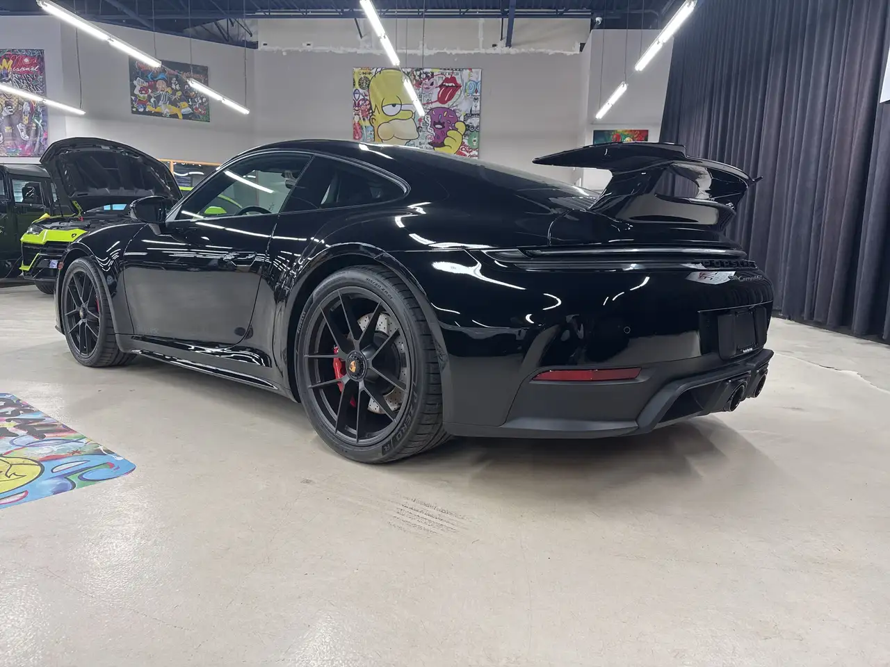 Porsche 911 - Image 2