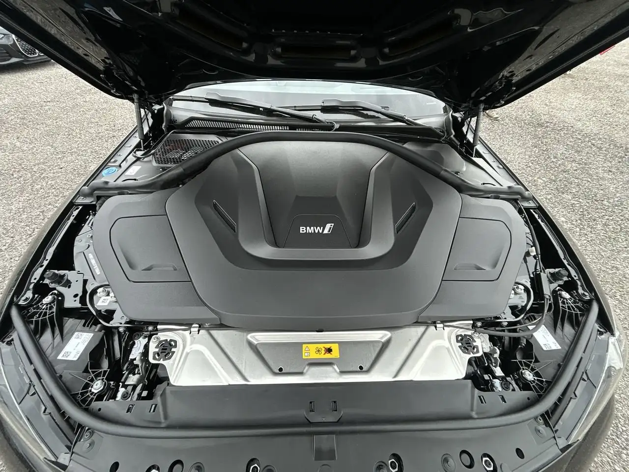 BMW i4 - Image 34