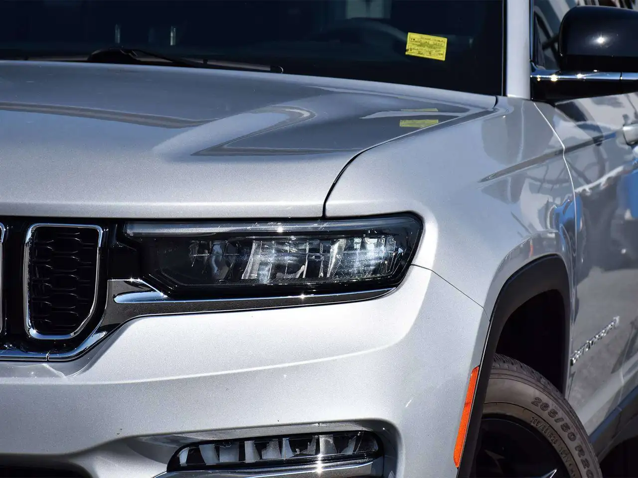 Jeep Grand Cherokee - Image 32