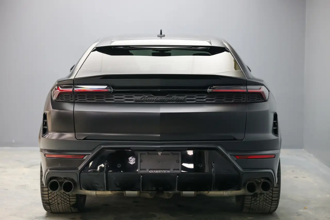 Lamborghini Urus - Image 4