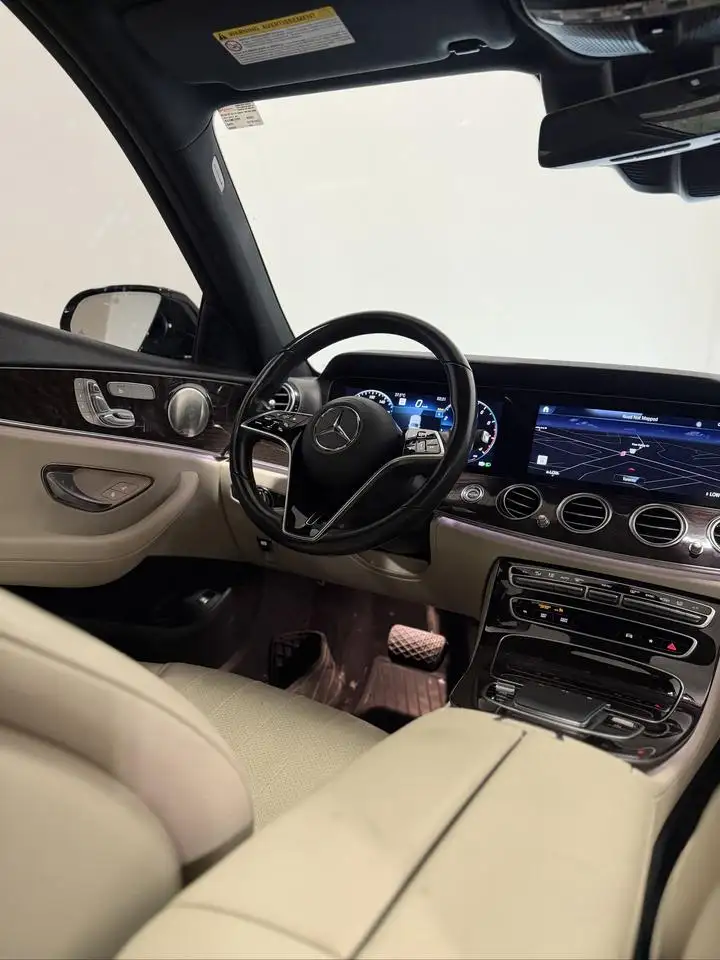 Mercedes-Benz E-Class - Image 19