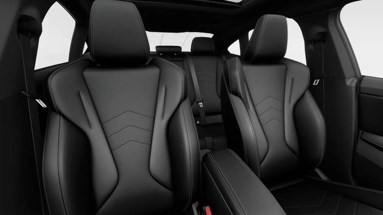 BMW 2 Series - Image 11