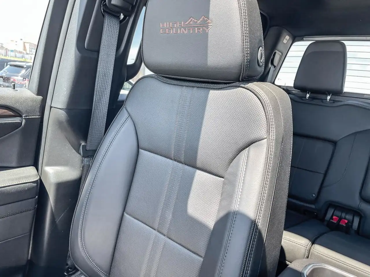 Chevrolet Silverado 1500 - Image 27