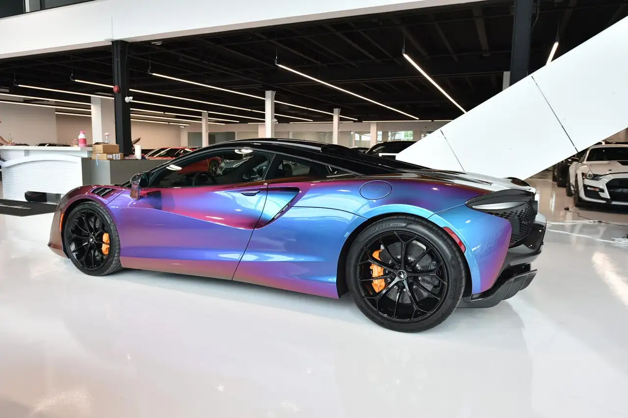 McLaren Artura - Image 8