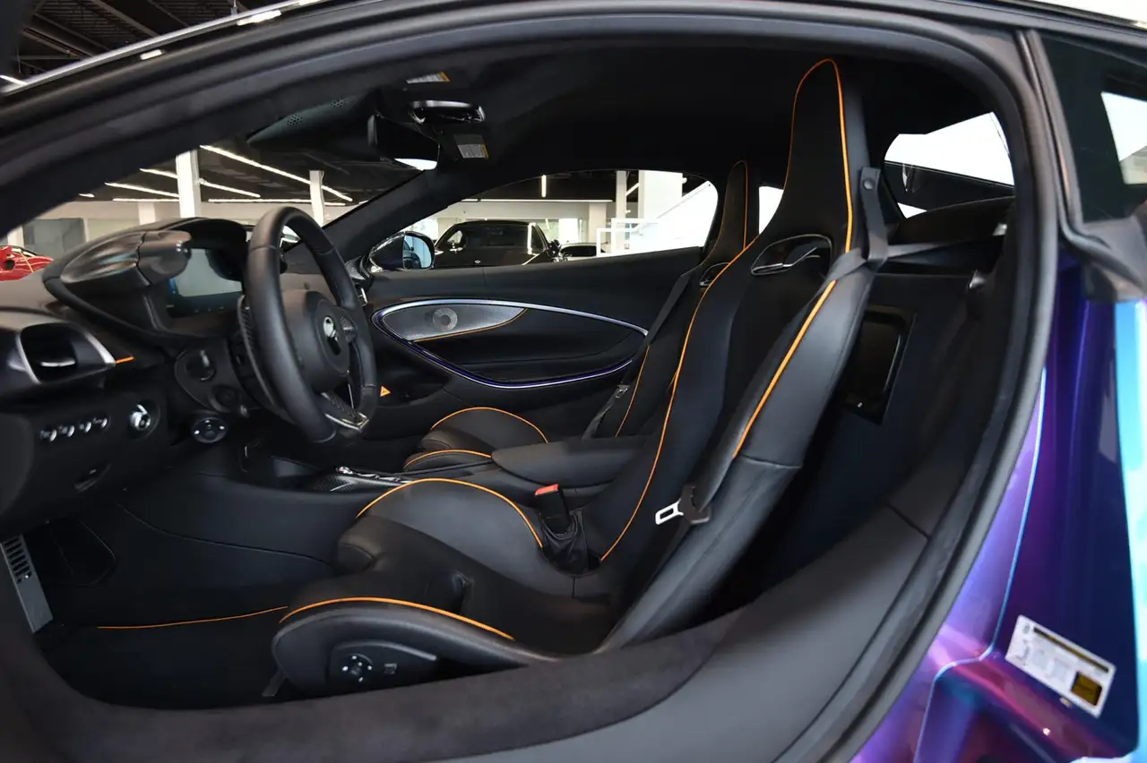 McLaren Artura - Image 16
